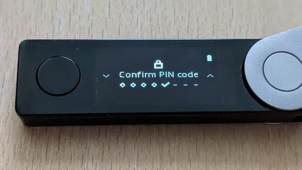 Ledger Nano X Confirm PIN code