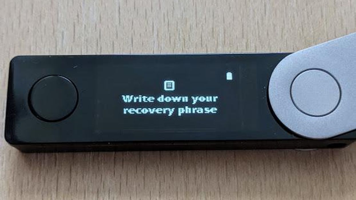 Ledger Nano X recovery phrase prompt