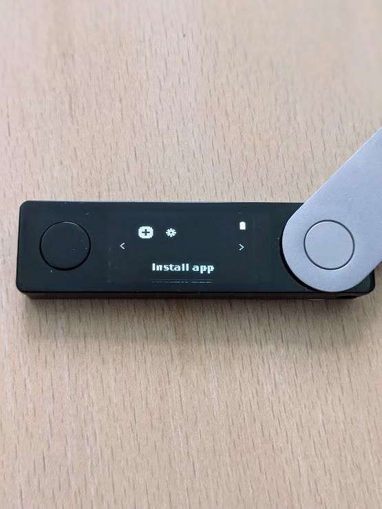 How to use your Ledger Nano X - Vault12