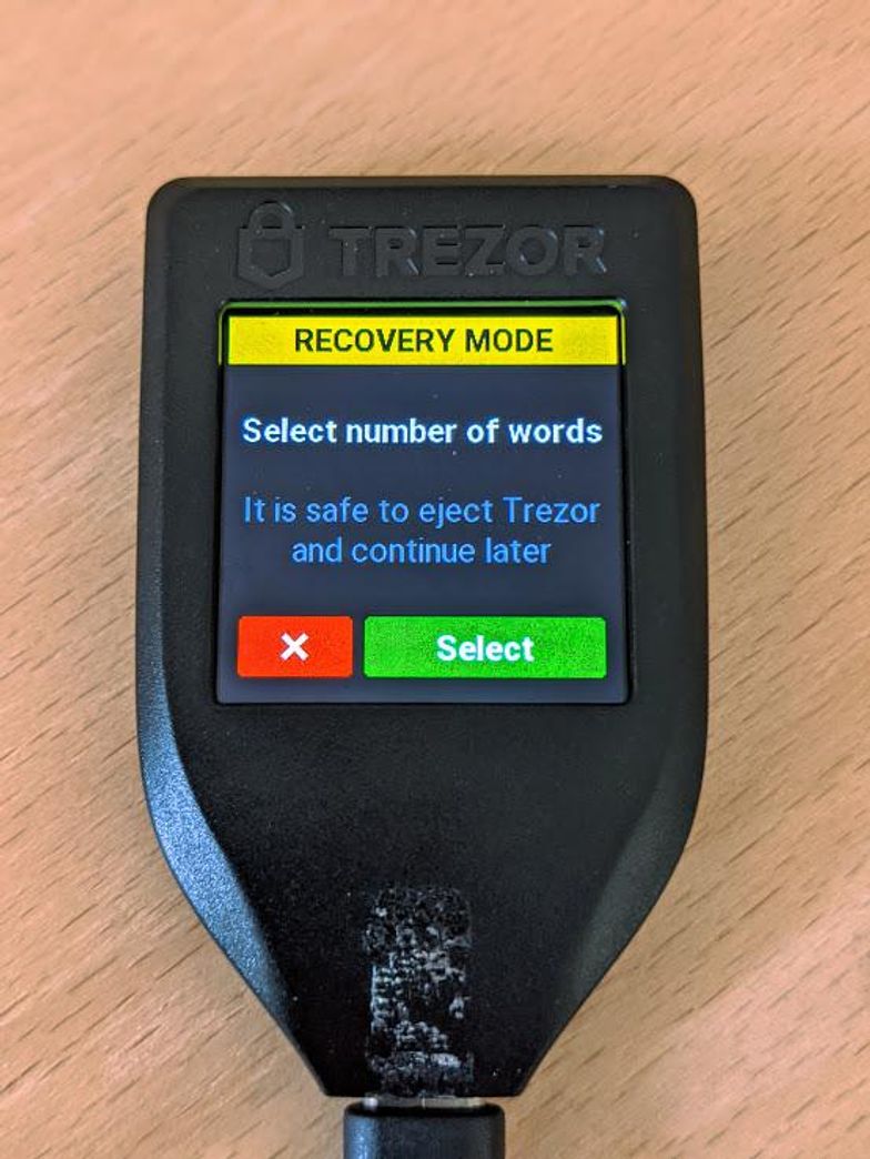 Trezor Model T Review: Buggy, odd UX but easy set up process - Decrypt
